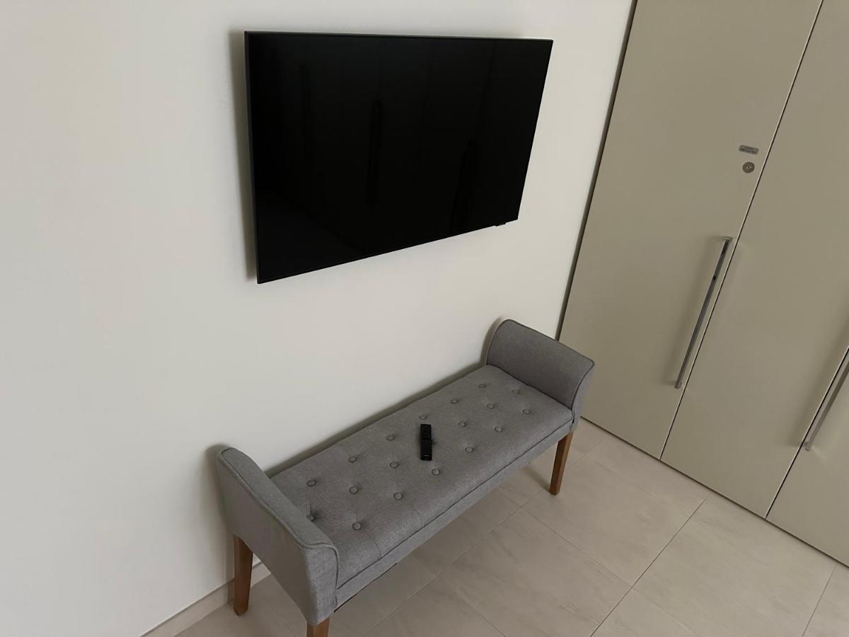 Casavale Elegante Residenza 108 Mq Max 7 Persone Daire Piacenza Dış mekan fotoğraf